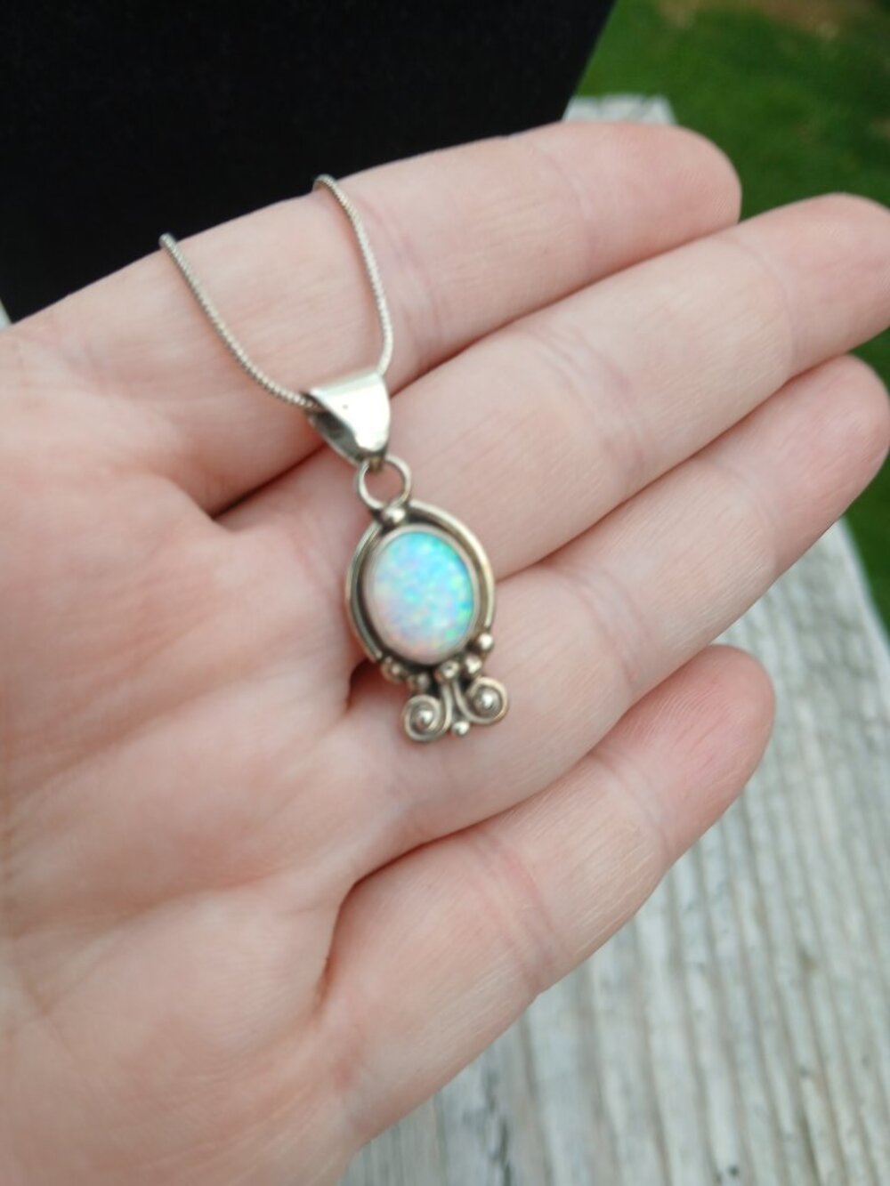 opal pendant on sterling silver chain - Picture 13 of 16